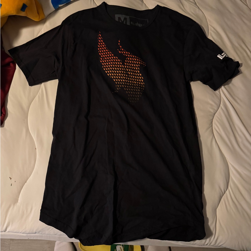 Men's Black and Orange Graphic Tee